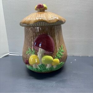 Vintage Arnel's Mushroom Canister Ceramic 12'' With Lid